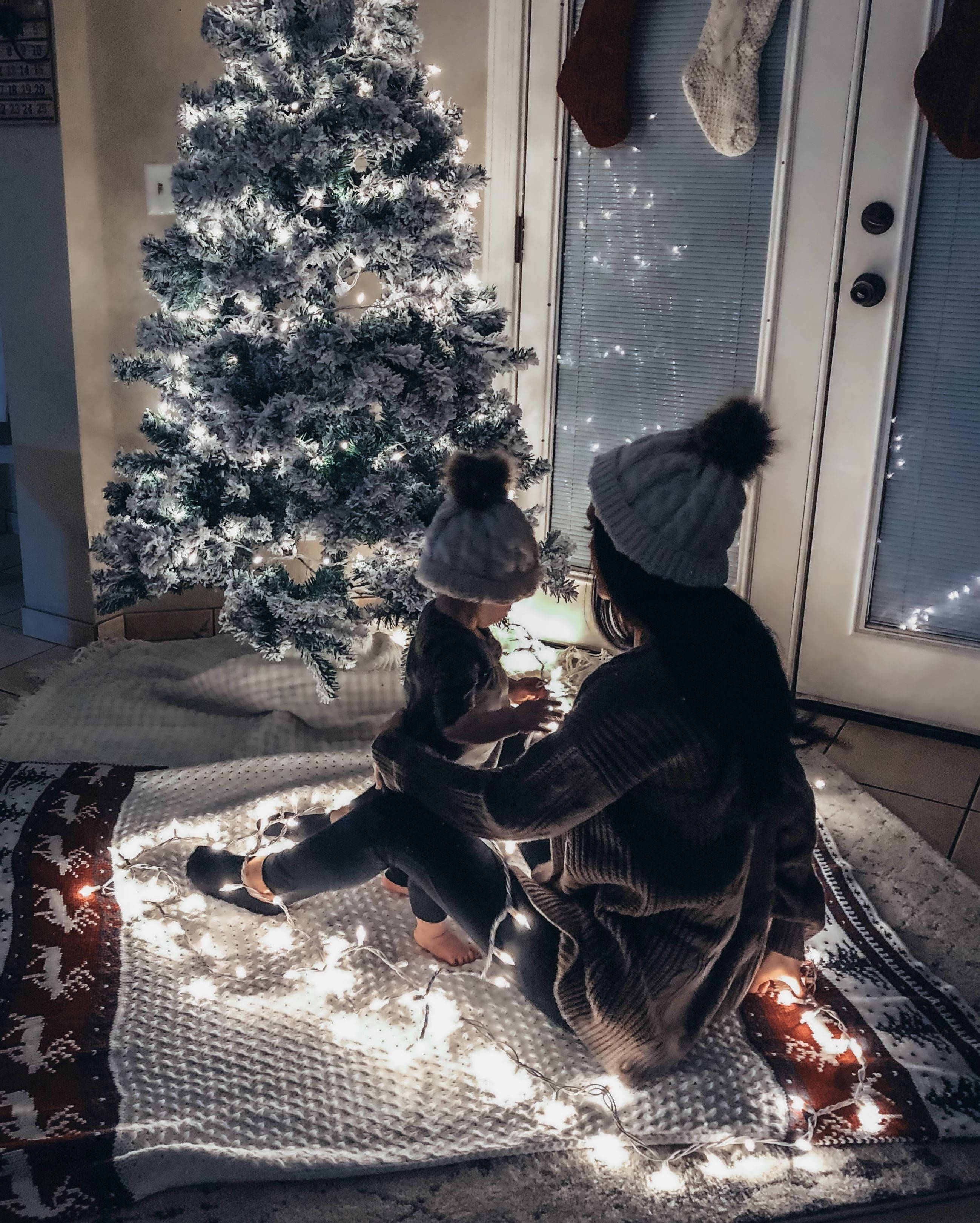 居心地の良いクリスマスツリーの美学 壁紙