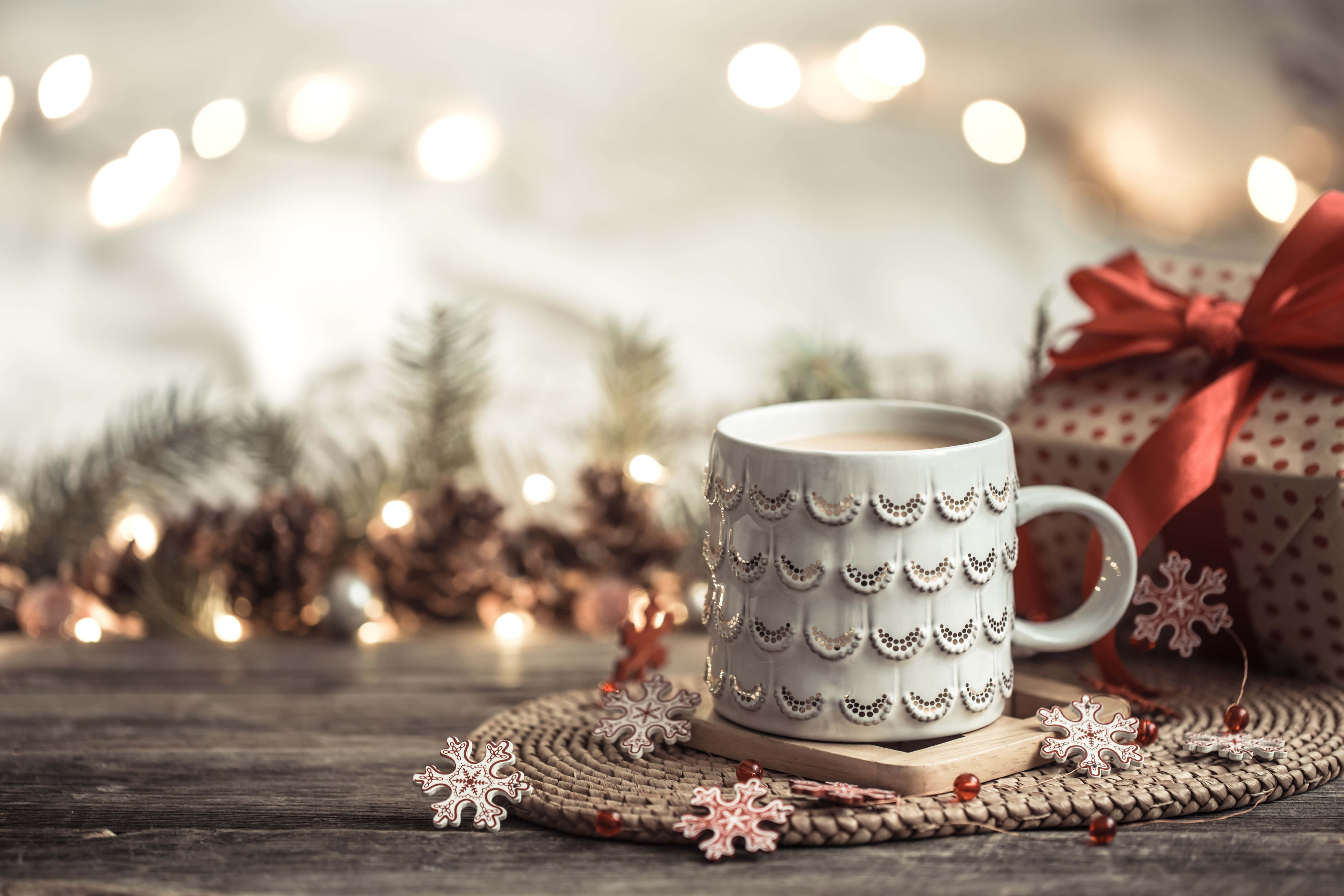 心地よいクリスマスのマグカップ 壁紙