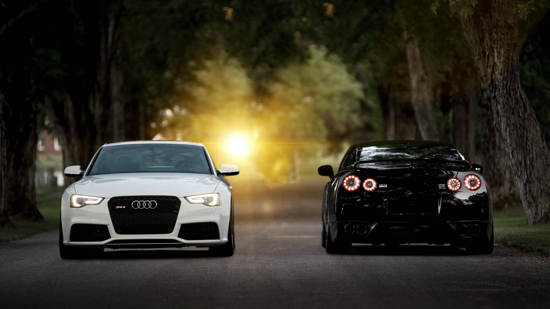 白と黒の日産GTR