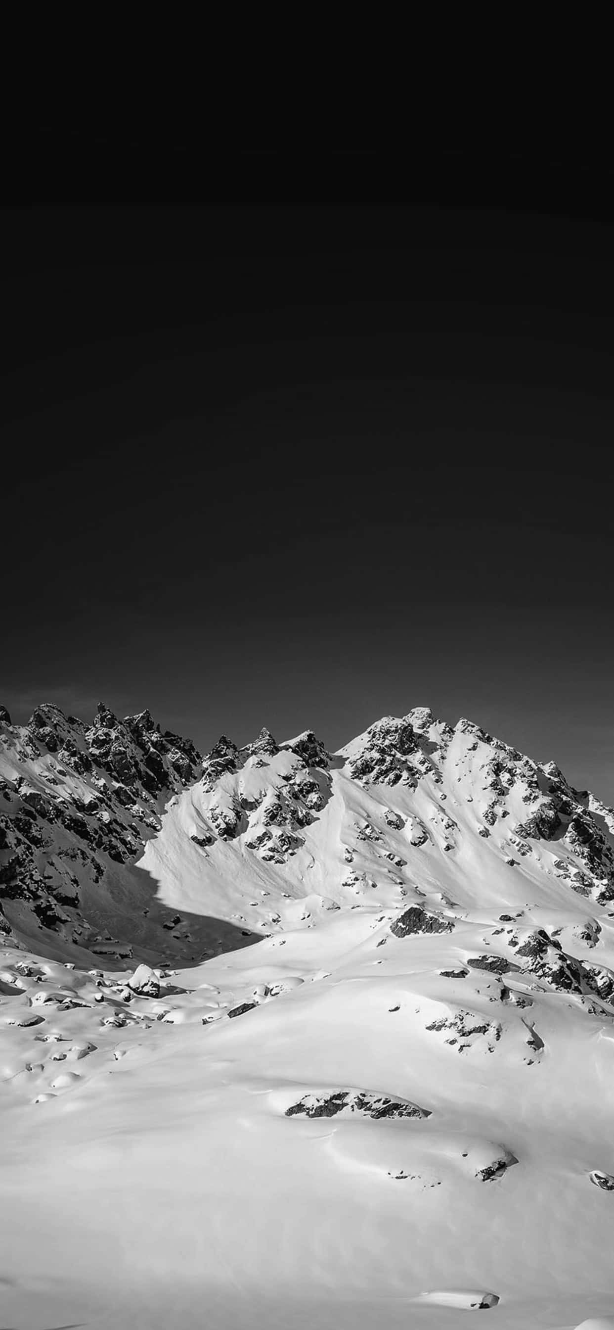 白黒の山 iPhone XS Max 冬の背景 壁紙