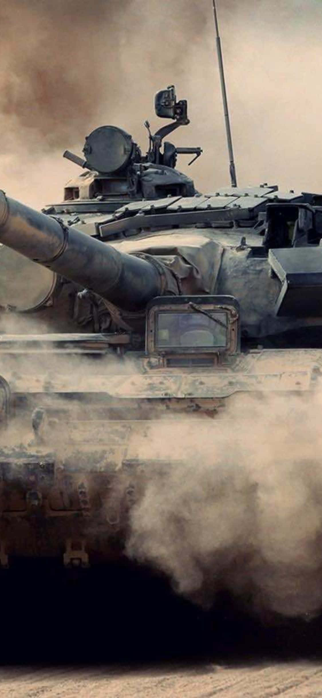 砂漠を走る戦車 壁紙