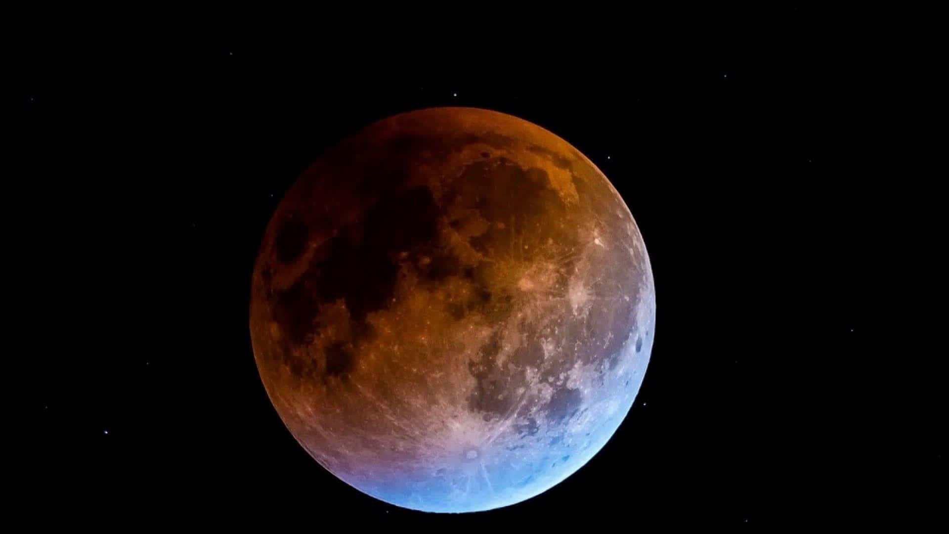 空に浮かぶブラッドムーン 壁紙