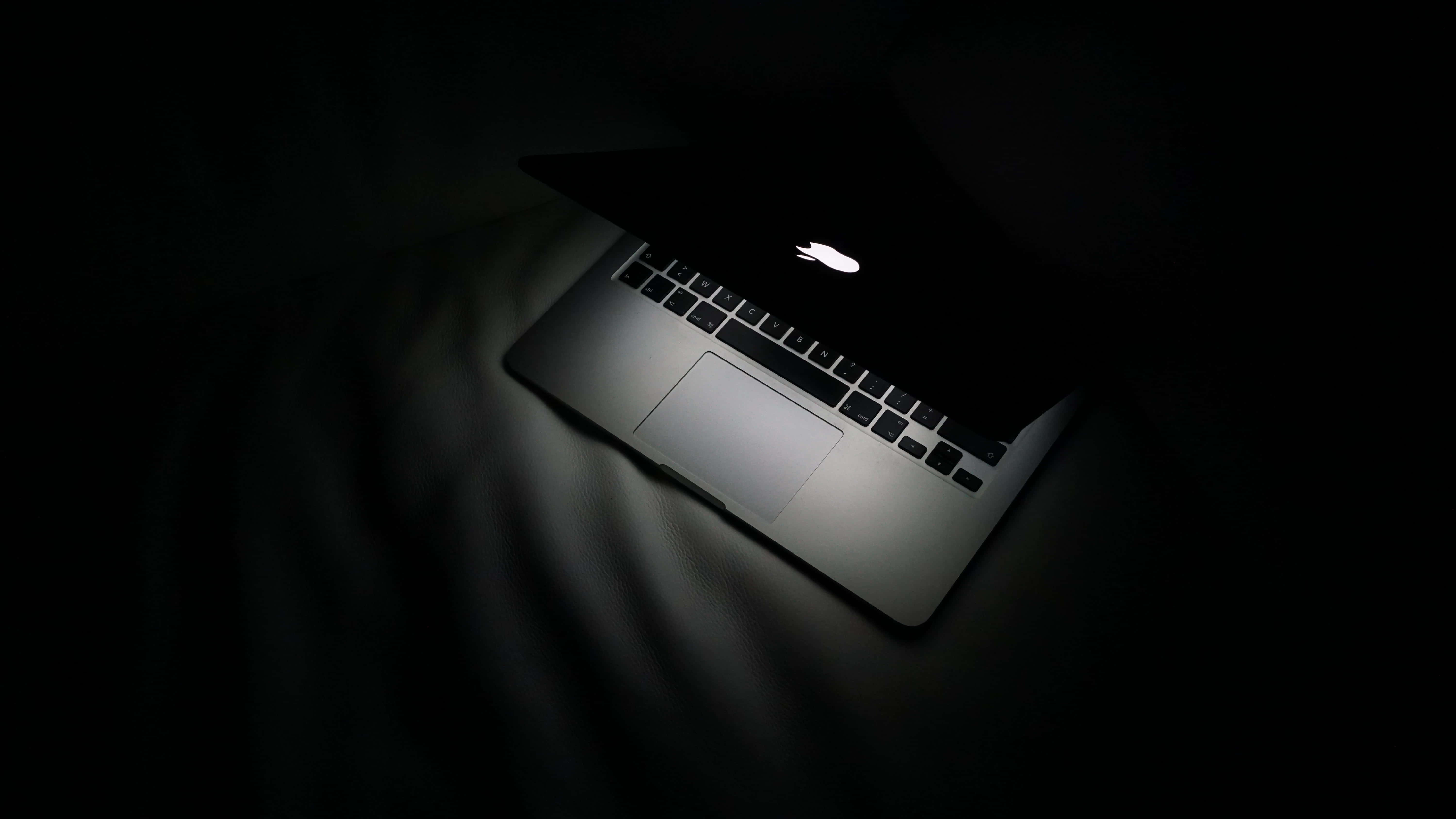 美しいMacbook - 洗練されたデザインと革新的なスタイリング 壁紙