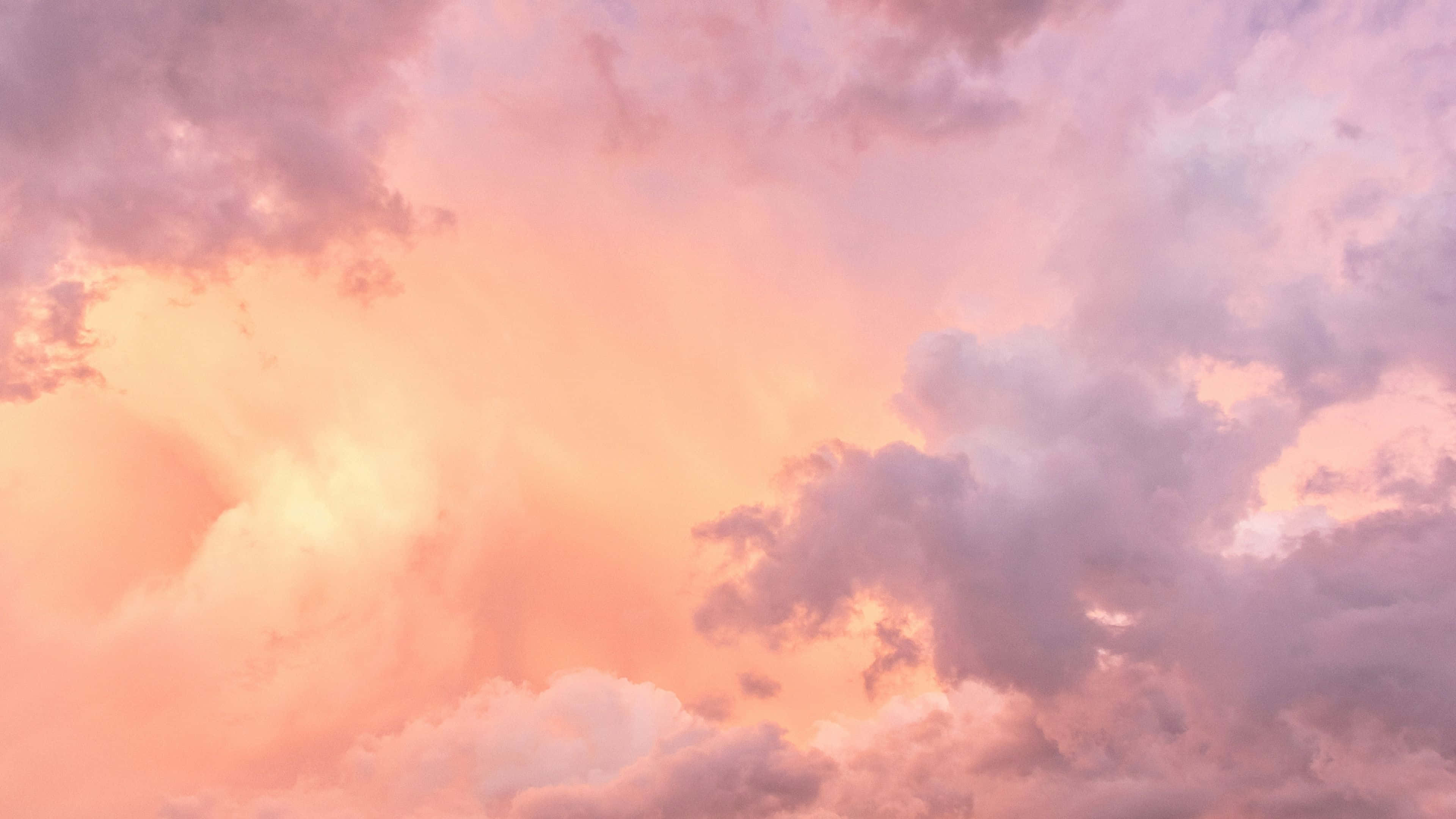 美しい雲景：静寂のシンフォニー 壁紙