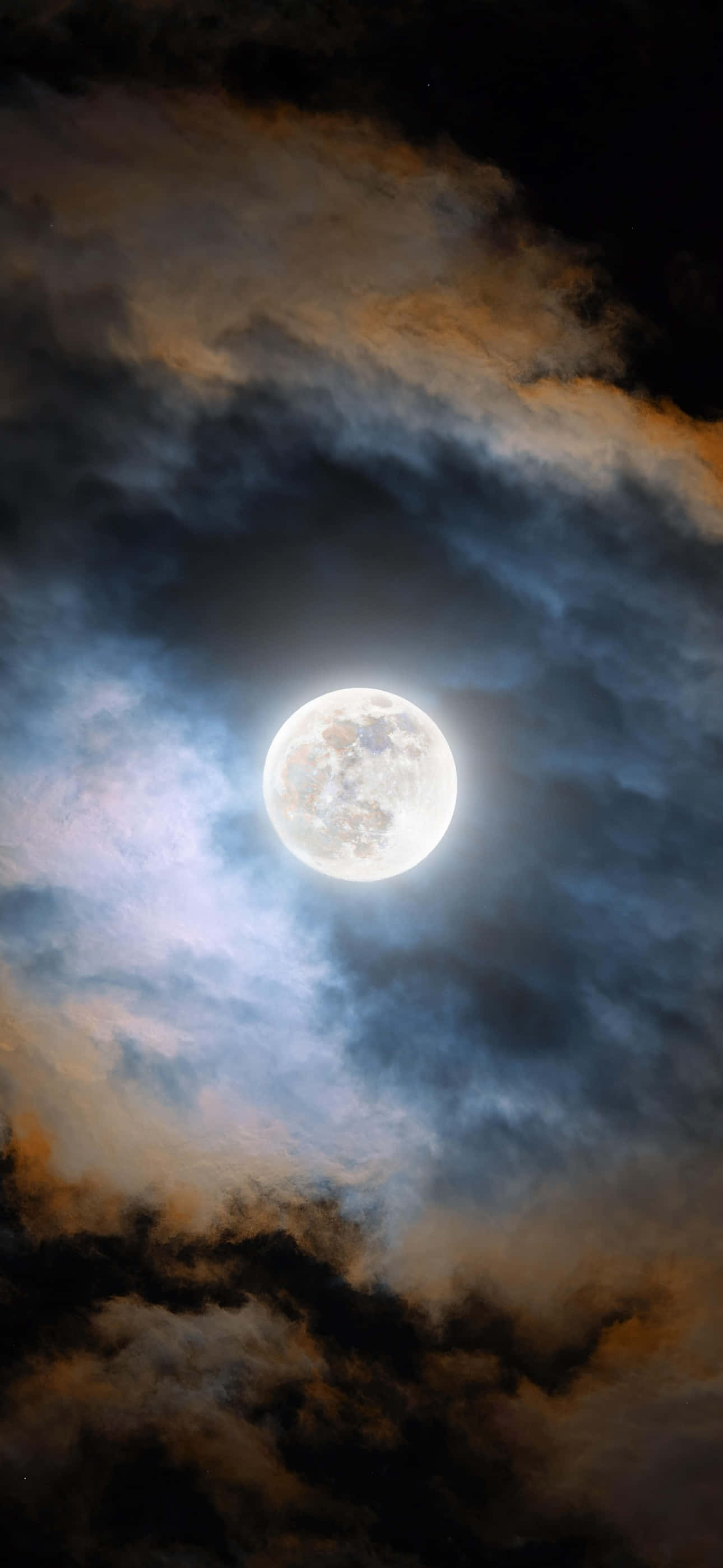 荘厳な満月の夜空 壁紙