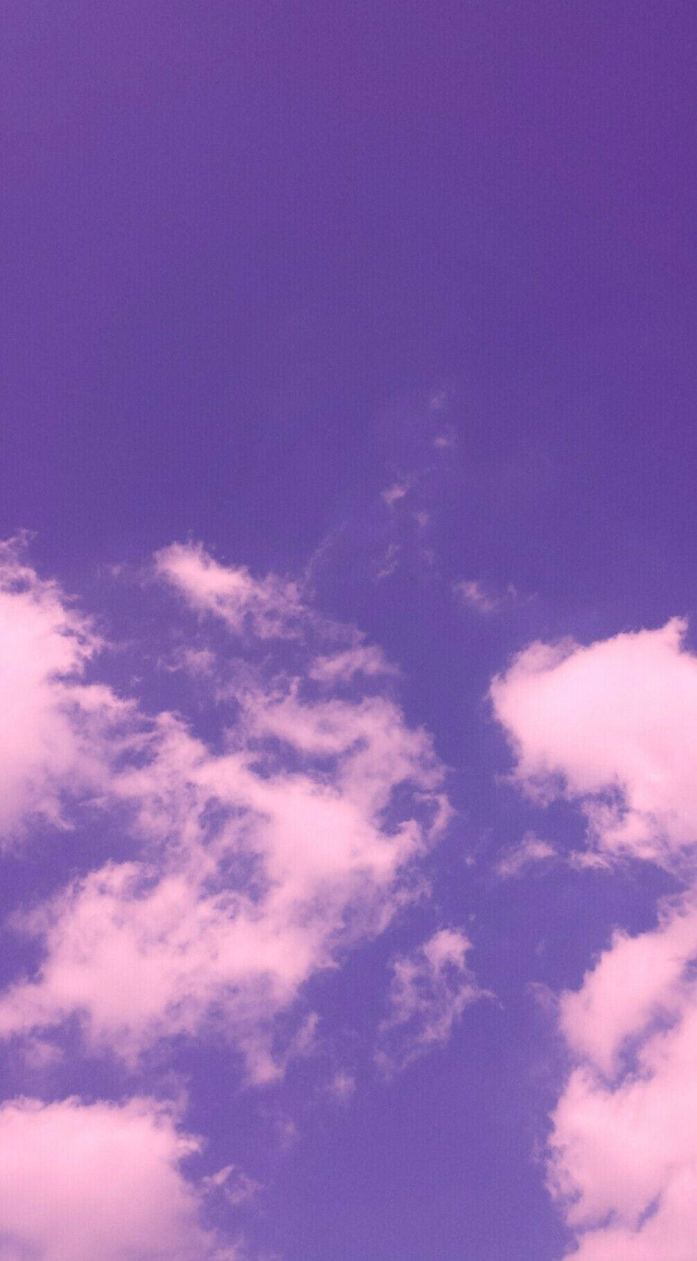 薄紫の美しい曇り空 壁紙