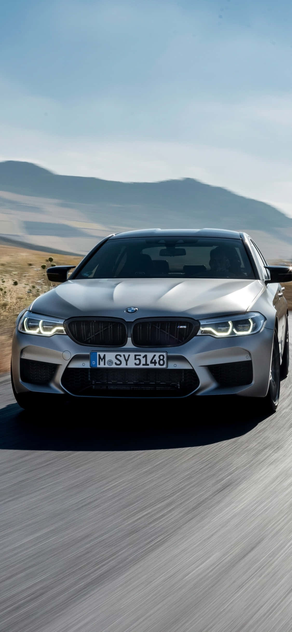 贅沢なiPhone XとBMWでドライブを楽しもう 壁紙
