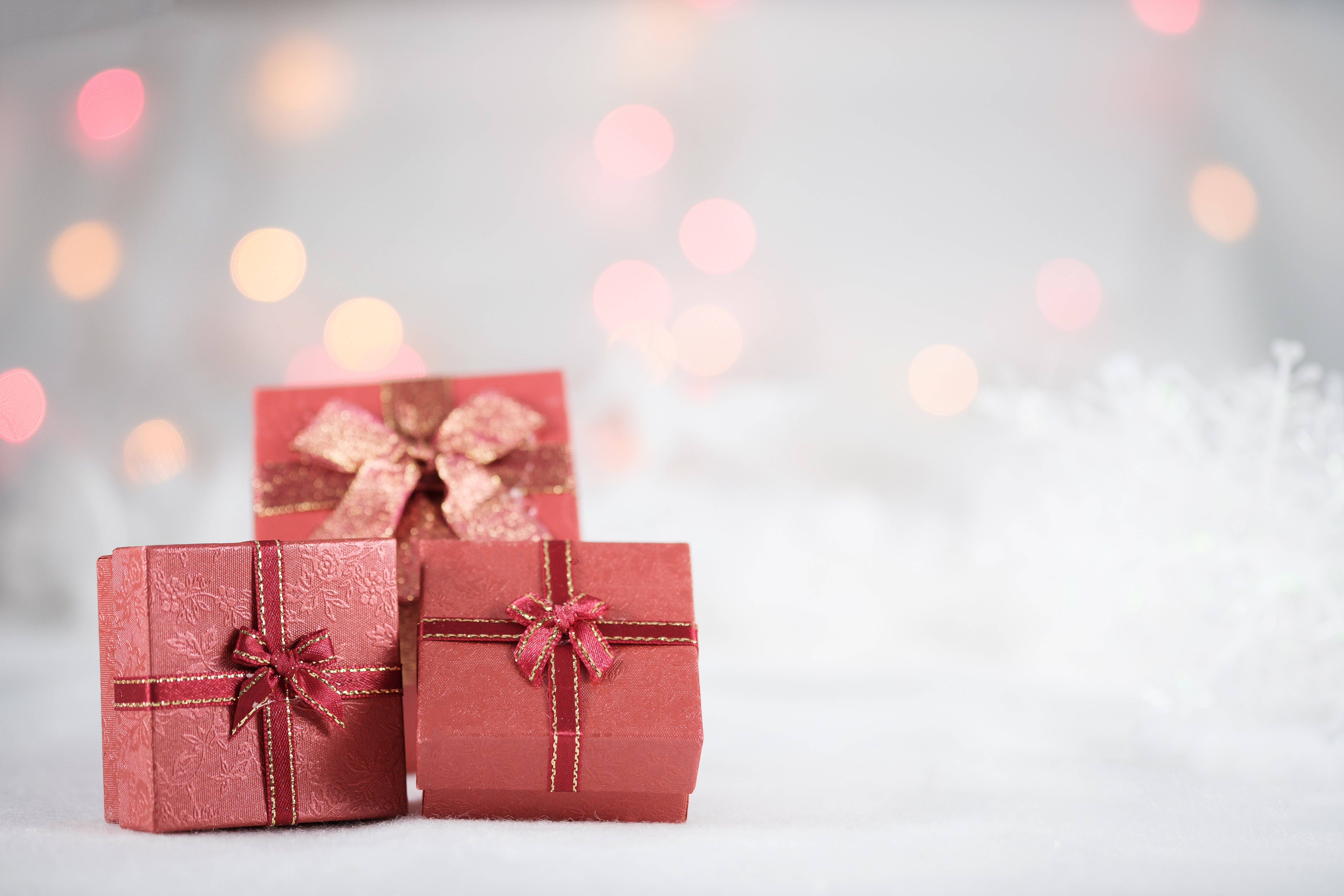 赤い高解像度のクリスマスプレゼント 壁紙