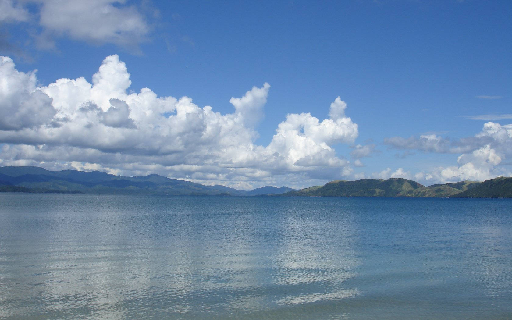 輝く海の景色 壁紙