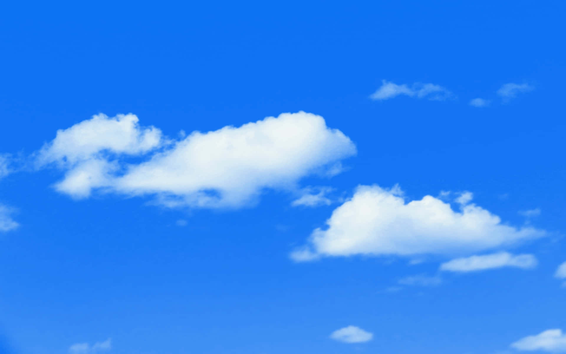 青空の無限の可能性を探求しよう。 壁紙