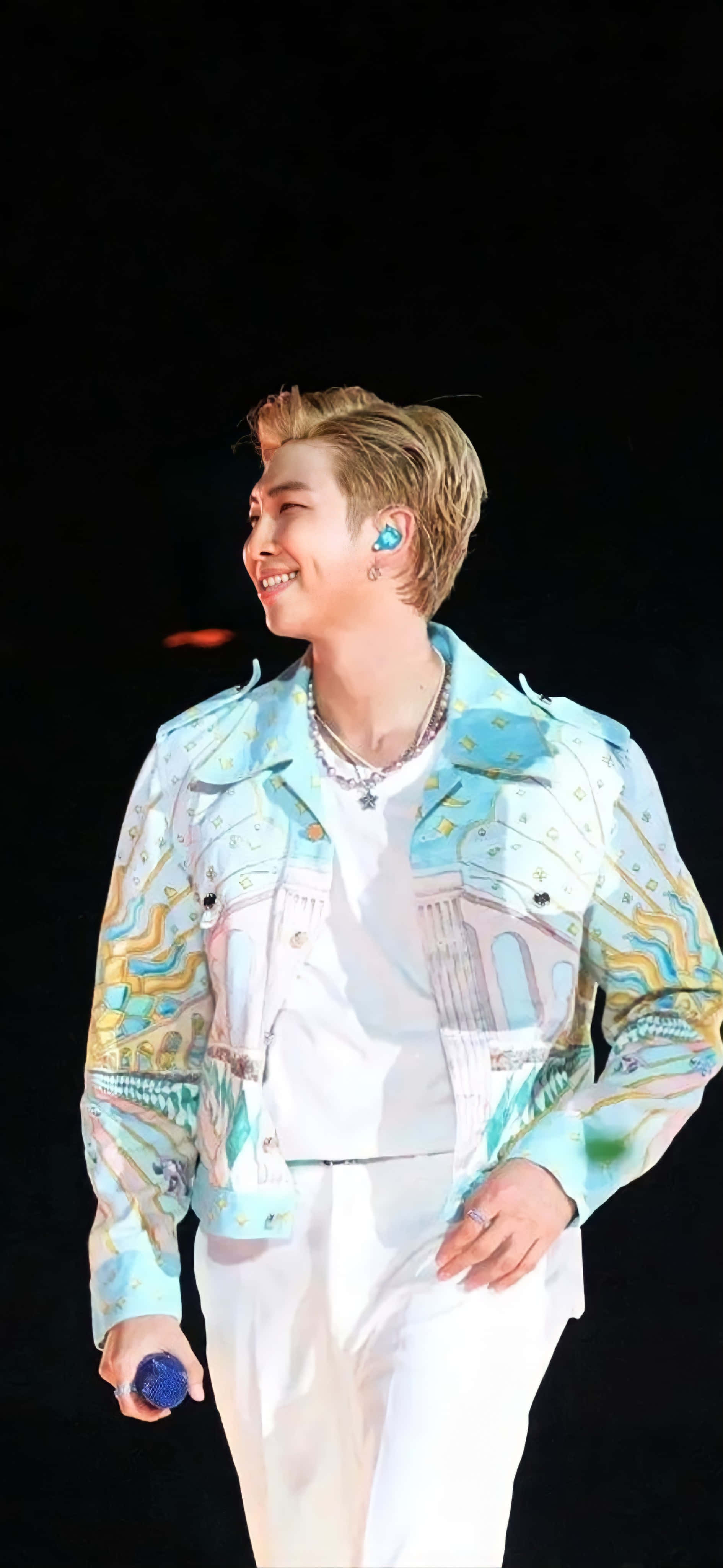 韓国人ボーイズバンドBTSのリーダー、RM。 壁紙