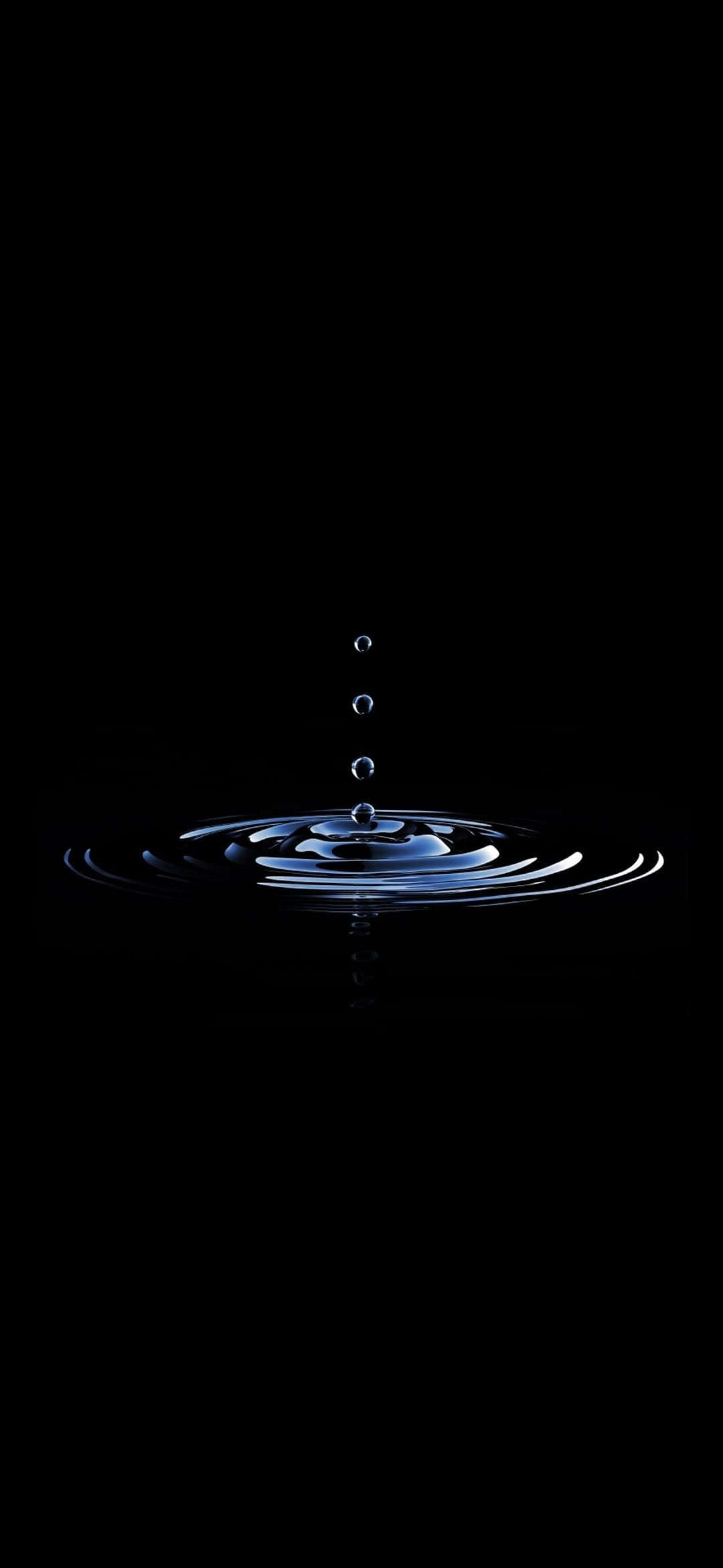 黒背景に水滴 壁紙