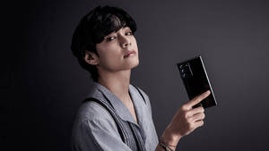 BTS Vのスタイリッシュなスマホモデリング — 방탄소년단 감성 壁紙