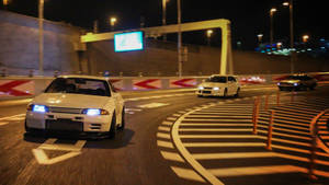 JDMカーが夜の街を駆け抜ける