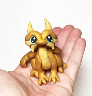 かわいい金のドラゴンの壁紙 — Galaxy Z Flip7 FE 壁紙