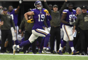 アダム・シーリエン ワイドレシーバー — NFLフットボール 壁紙