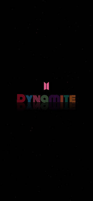 シンプルなブラック BTS Dynamite ロゴ — 방탄소년단 감성 壁紙