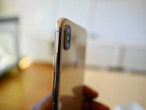 ゴールドのiPhone Xs壁紙 — iPhone Xs 壁紙