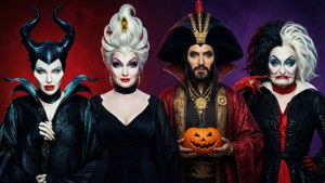 クラシックなディズニーヴィランズがハロウィンに集結。それぞれが不気味なアクセサリーを身に着けている。