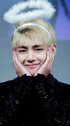 可愛いBTS Vのハロ姿