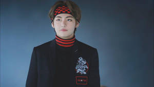 可愛いBTS Vの黒と赤