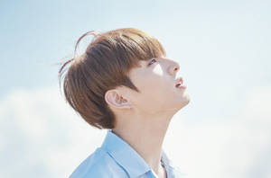 可愛いBTSジョングクの横顔