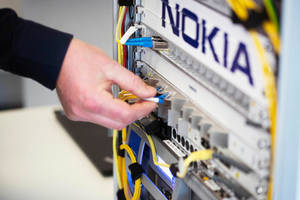 技術者 Nokia超高速ブロードバンド — ノキア 壁紙