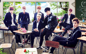 教室でのBTSグループ写真の壁紙 — Bts グループ写真 GIF 壁紙