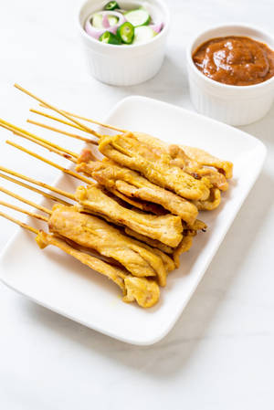 食欲をそそるチキンサテー（東南アジア料理） — Huawei MatePad Air (2025) 壁紙